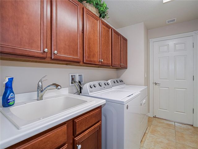 5395 Dominica Street, Vero Beach, FL 32967