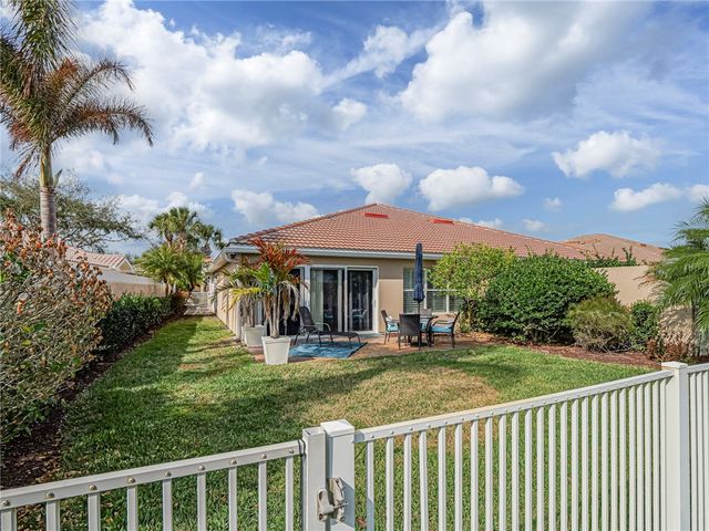 5395 Dominica Street, Vero Beach, FL 32967