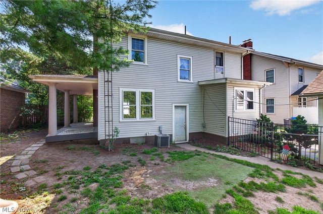 1815 Harvard Avenue NW, Canton, OH 44709
