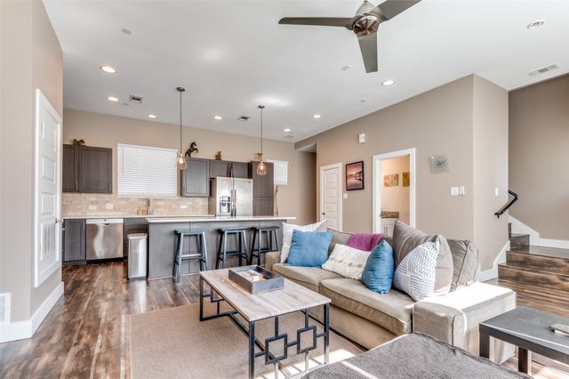4415 Munger Avenue 2B, Dallas, TX 75204