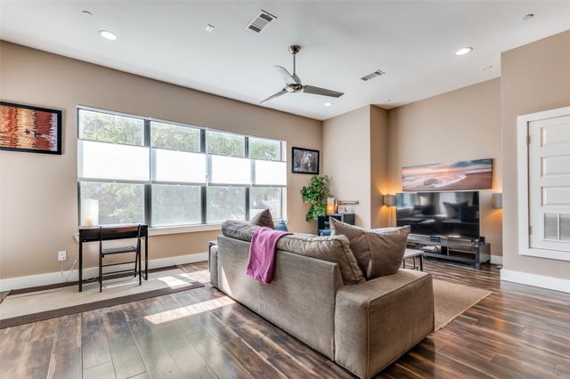 4415 Munger Avenue 2B, Dallas, TX 75204