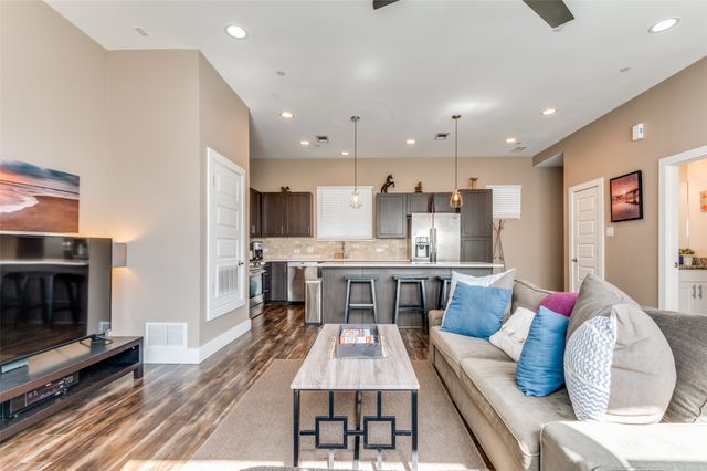 4415 Munger Avenue 2B, Dallas, TX 75204
