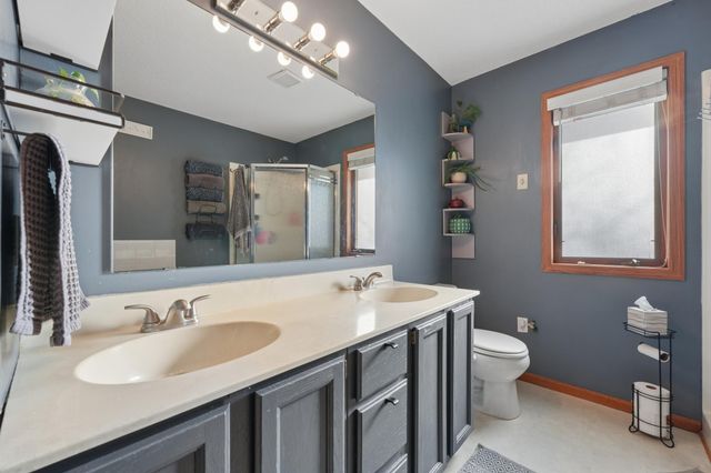 5509 W 134th Street, Savage, MN 55378