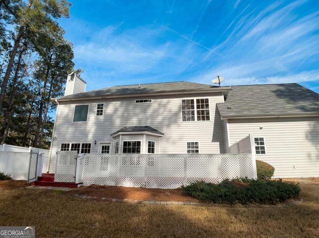 837 Winding Grove Lane, Loganville, GA 30052