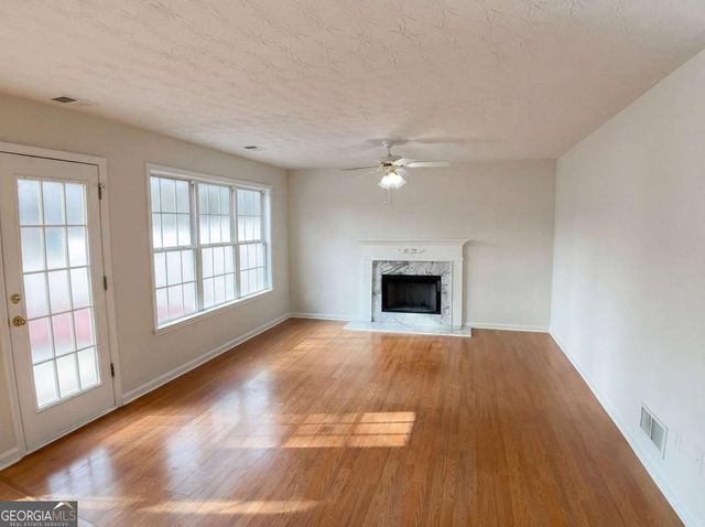 837 Winding Grove Lane, Loganville, GA 30052