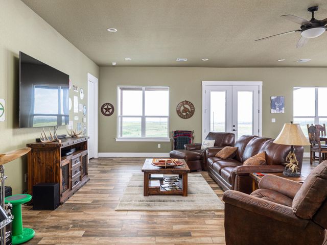 2650 COUNTY ROAD 450, Thrall, TX 76578