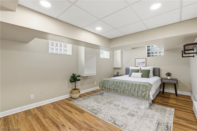 17212 Hilliard Road, Lakewood, OH 44107