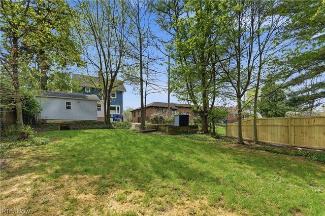 17212 Hilliard Road, Lakewood, OH 44107