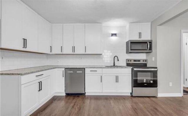 430 N Chelsea Avenue, Kansas City, MO 64123