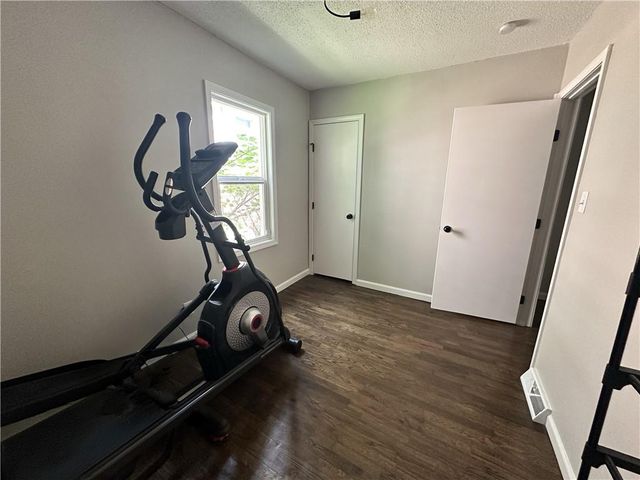 430 N Chelsea Avenue, Kansas City, MO 64123