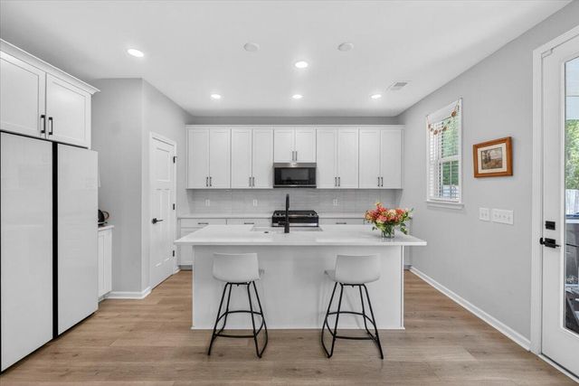 8614 Windsor Hill Boulevard, North Charleston, SC 29420
