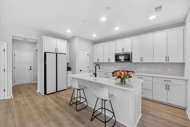 8614 Windsor Hill Boulevard, North Charleston, SC 29420