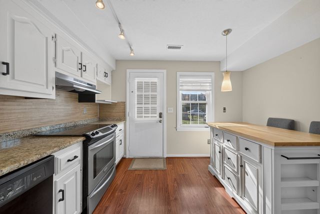 199 Erin Rd 199, Stoughton, MA 02072