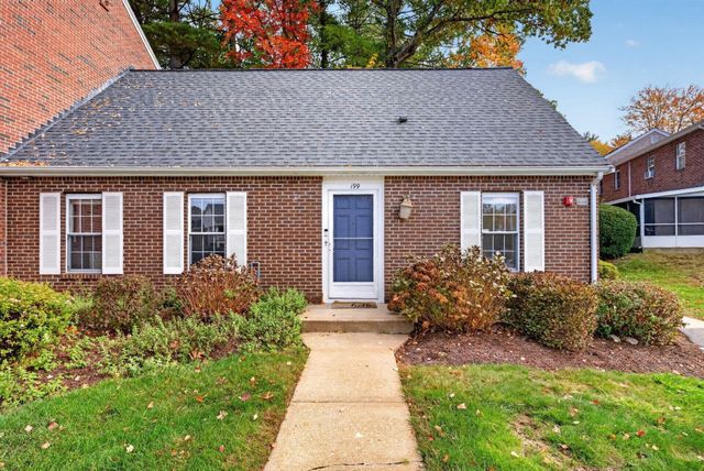 199 Erin Rd 199, Stoughton, MA 02072