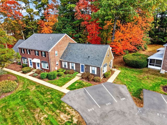 199 Erin Rd 199, Stoughton, MA 02072