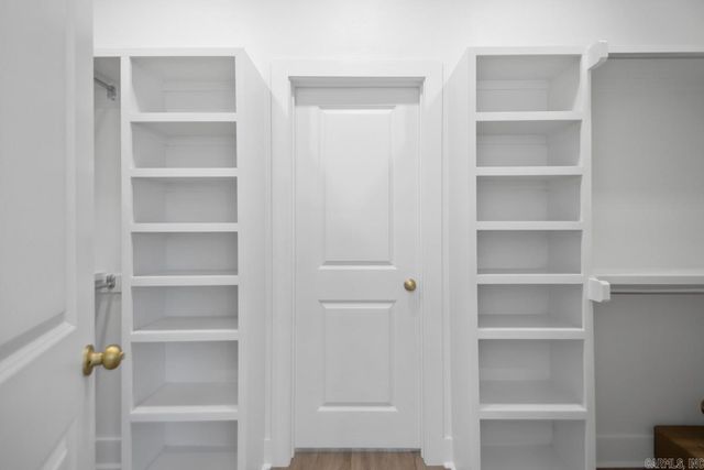 307 Kanis Ridge Drive, Little Rock, AR 72223