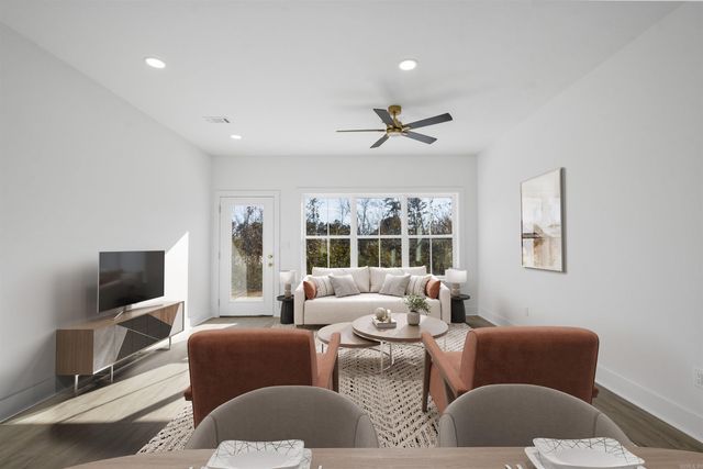 307 Kanis Ridge Drive, Little Rock, AR 72223