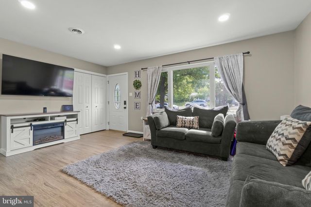 310 SPRING LAKE BLVD, Browns Mills, NJ 08015