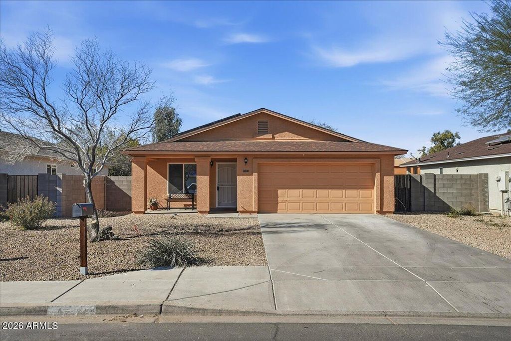 Image 1 of property listing at 10330 N 86TH Avenue, Peoria, AZ 85345