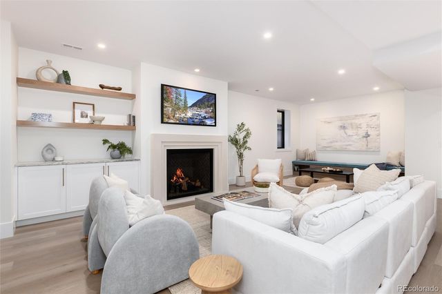 353 S Gilpin Street, Denver, CO 80209