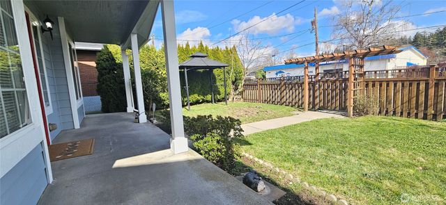 209 Factory Avenue N, Renton, WA 98057