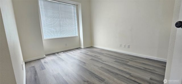 209 Factory Avenue N, Renton, WA 98057
