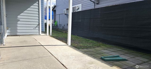 209 Factory Avenue N, Renton, WA 98057