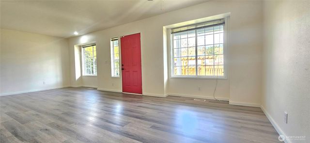209 Factory Avenue N, Renton, WA 98057