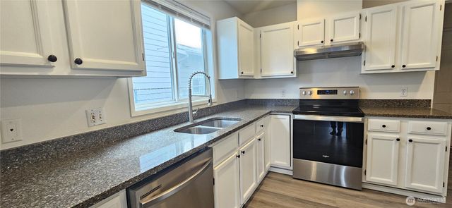 209 Factory Avenue N, Renton, WA 98057