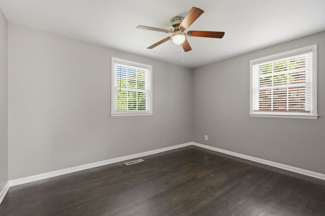 3241 Mayer Ln, Nashville, TN 37218