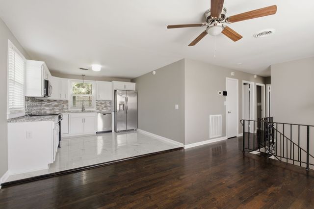 3241 Mayer Ln, Nashville, TN 37218
