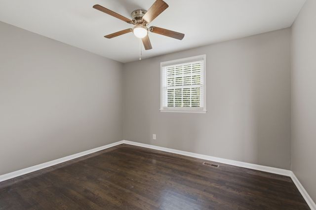 3241 Mayer Ln, Nashville, TN 37218