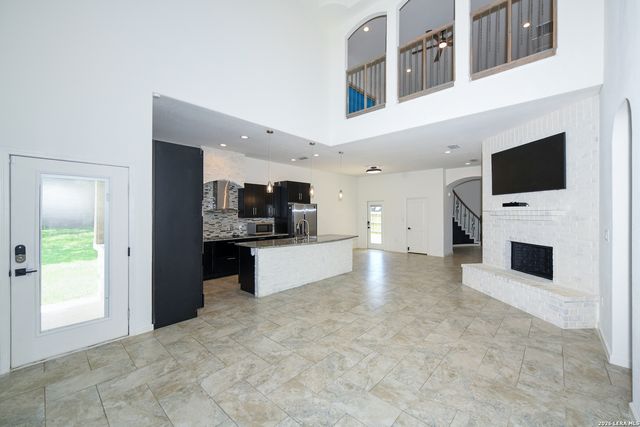 7606 Triple Leaf, China Grove, TX 78263
