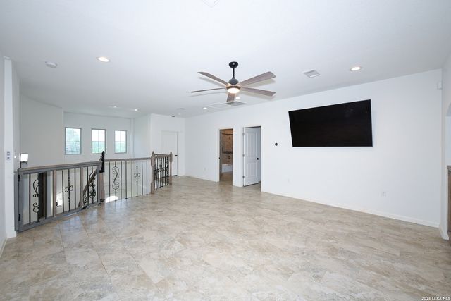 7606 Triple Leaf, China Grove, TX 78263