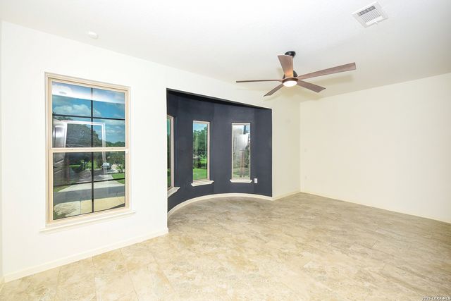 7606 Triple Leaf, China Grove, TX 78263