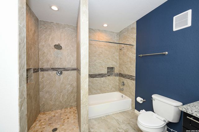 7606 Triple Leaf, China Grove, TX 78263