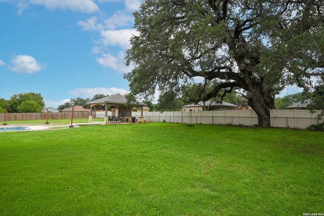 7606 Triple Leaf, China Grove, TX 78263