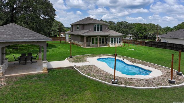 7606 Triple Leaf, China Grove, TX 78263