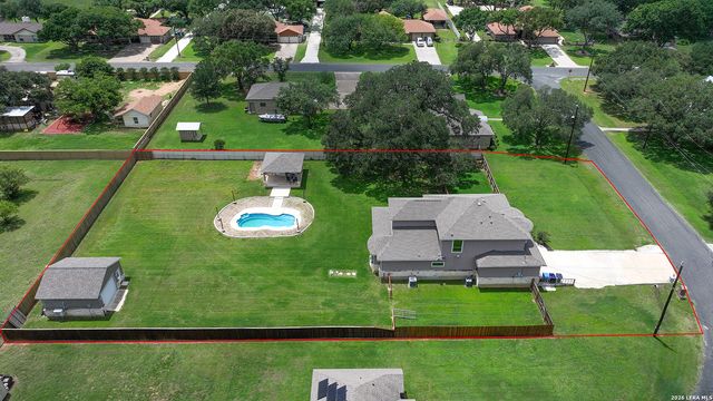7606 Triple Leaf, China Grove, TX 78263