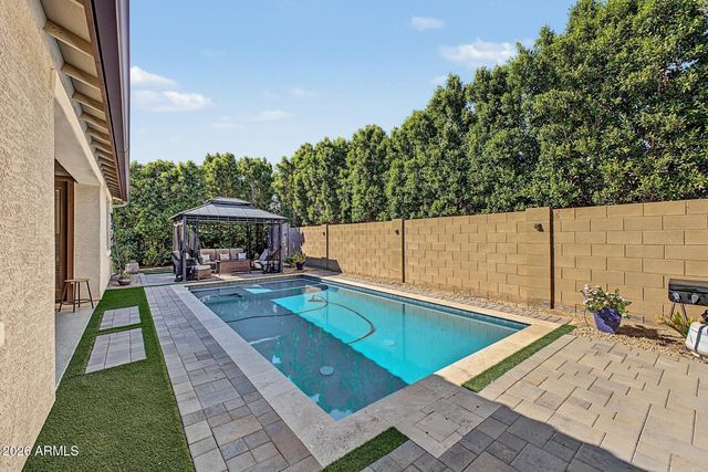 7528 W ODEUM Lane, Phoenix, AZ 85043