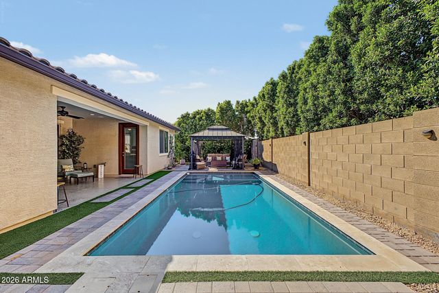 7528 W ODEUM Lane, Phoenix, AZ 85043
