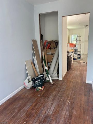 491 Norwood St, East Orange City, NJ 07018