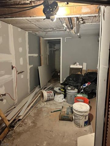 491 Norwood St, East Orange City, NJ 07018