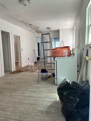 491 Norwood St, East Orange City, NJ 07018