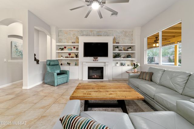 3017 W Desert Glory Drive, Tucson, AZ 85745