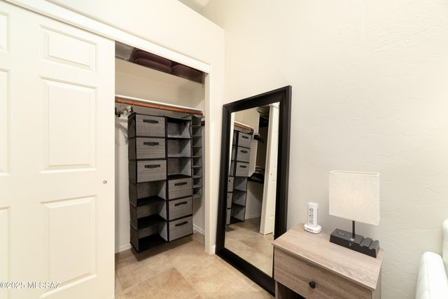 3017 W Desert Glory Drive, Tucson, AZ 85745