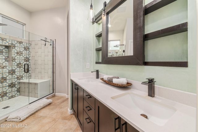 3017 W Desert Glory Drive, Tucson, AZ 85745