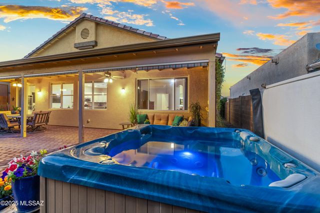 3017 W Desert Glory Drive, Tucson, AZ 85745