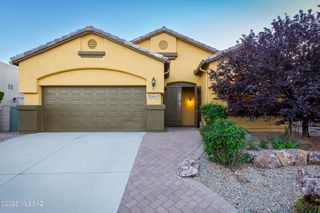 3017 W Desert Glory Drive, Tucson, AZ 85745
