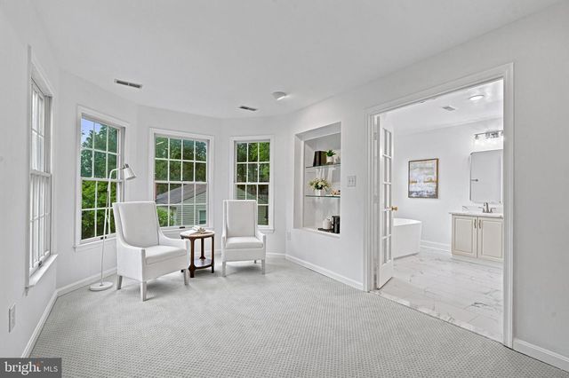 3009 WINDY KNOLL CT, Rockville, MD 20850